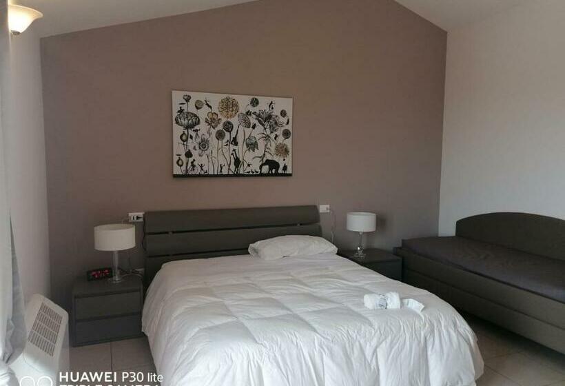 חדר משפחתי, La Terrazza Motta