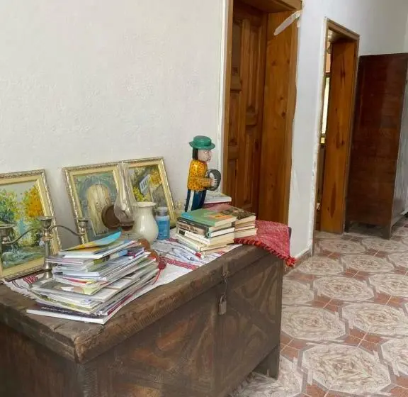 Pokój Standard Trzyosobowy, Rupa Guest House Camping Shkoder