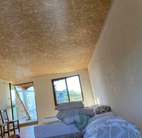 Łóżko we Wspólnym Pokoju, Rupa Guest House Camping Shkoder