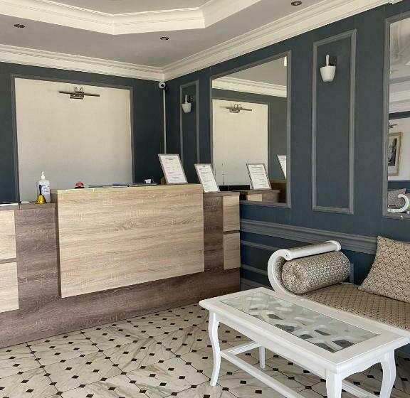 اتاق استاندارد چهار تخته, Al Baraka