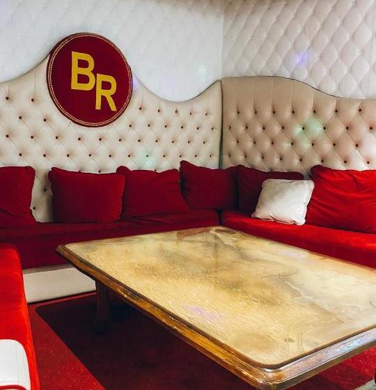 خانه 1 خوابه, Al Baraka