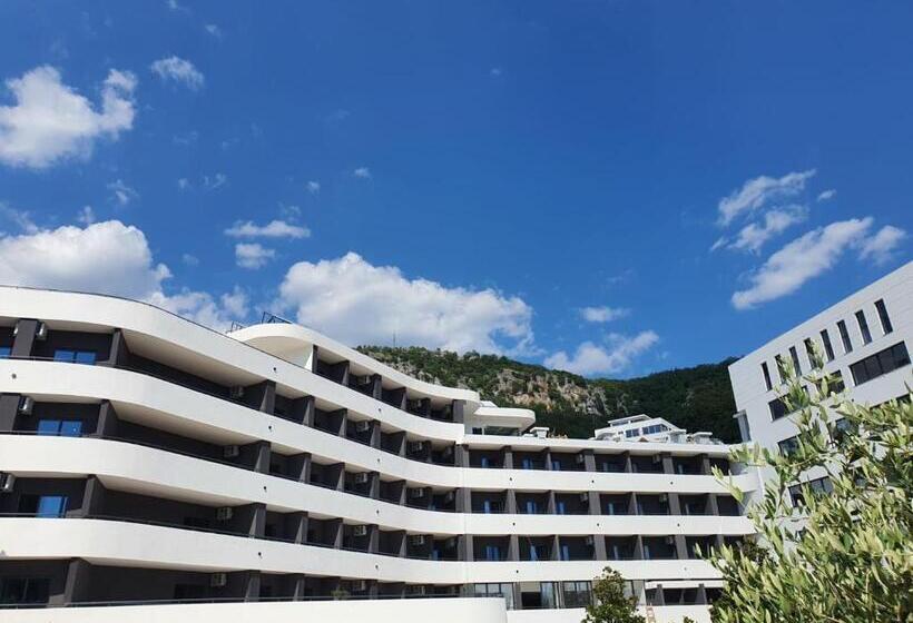 اتاق لوکس سه تخته, Montenegrina Hotel & Spa All Inclusive