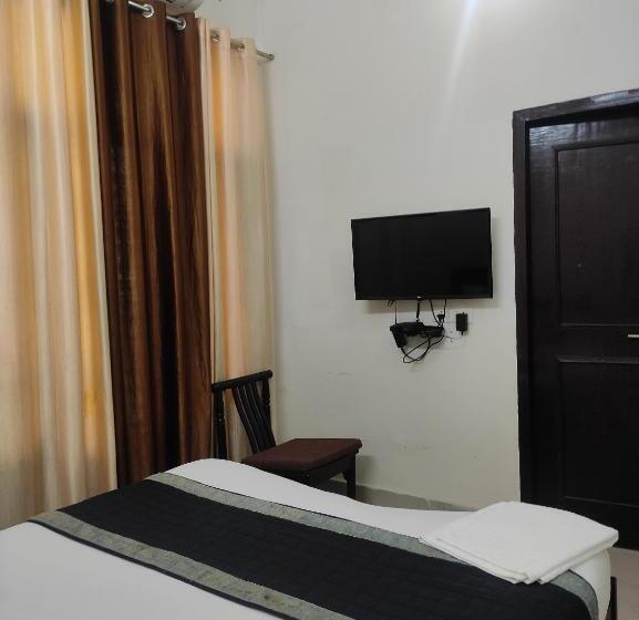 이코노미 룸, Iidm Eco Resort