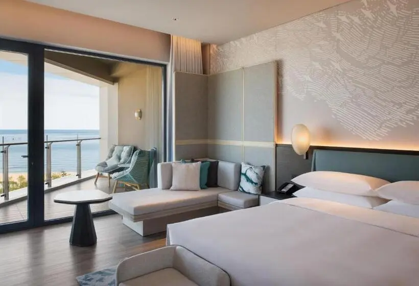 キングサイズベッドのスイートルーム, Qinhuangdao Marriott Resort