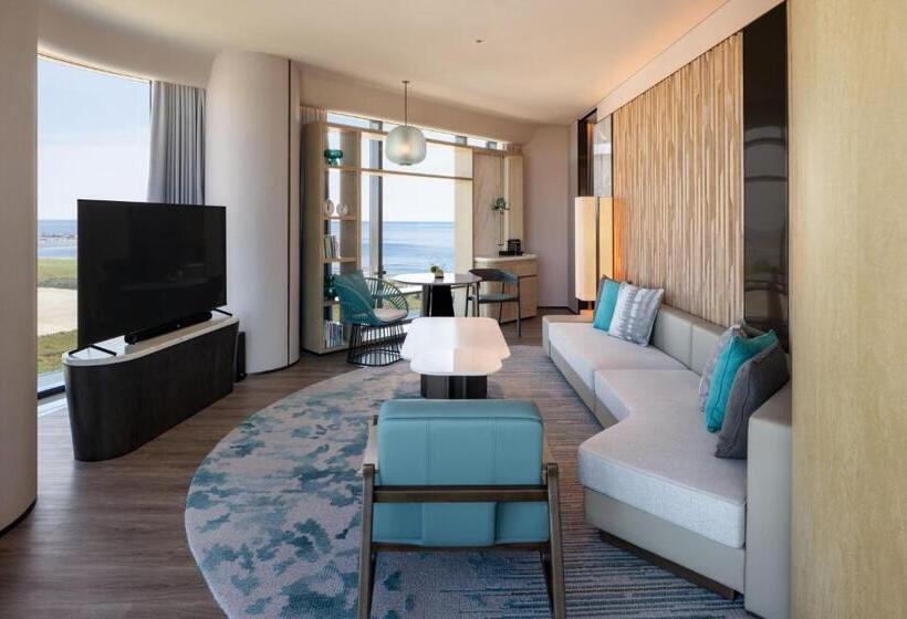 带大床的套房, Qinhuangdao Marriott Resort