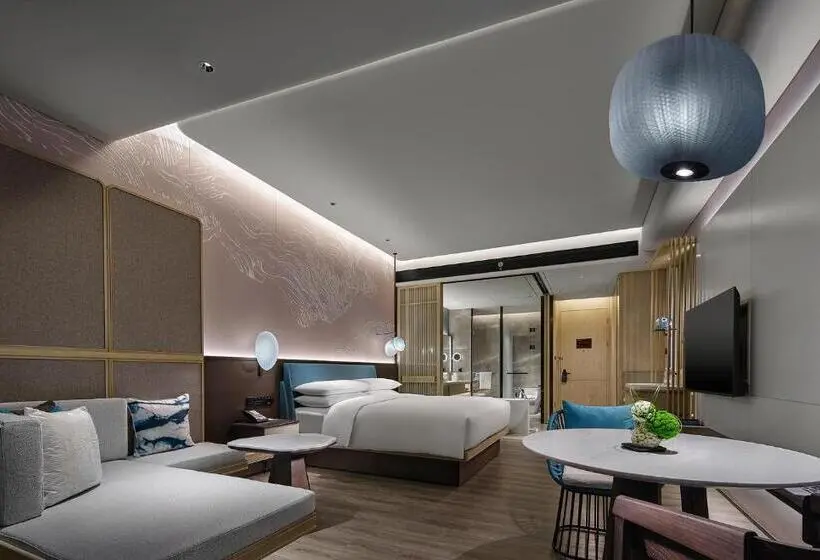 キングサイズベッドのデラックスルーム, Qinhuangdao Marriott Resort