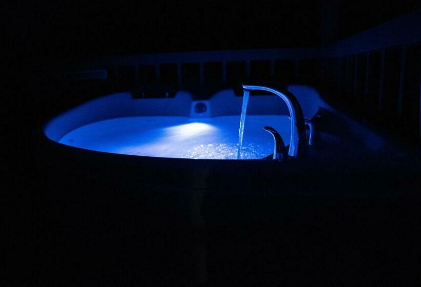 וילה בת חדר שינה 1, Villas Y Glampings Mya  Puerto Viejo, Limon, Cr