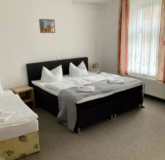 スタンダードトリプルルーム, Bluhm S Hotel & Restaurant Am Markt