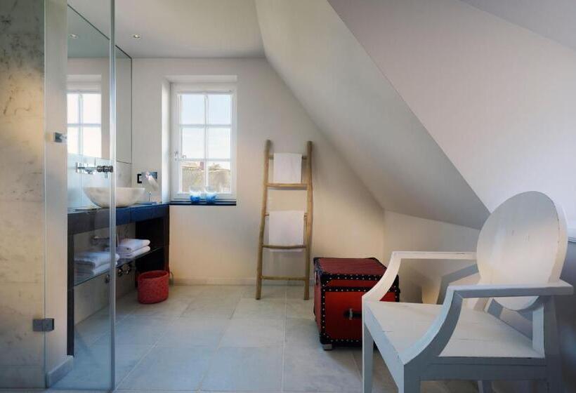 غرفة كومفورت, Duene