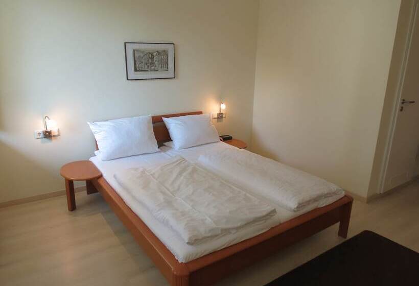 スタンダードルーム, Altstadt