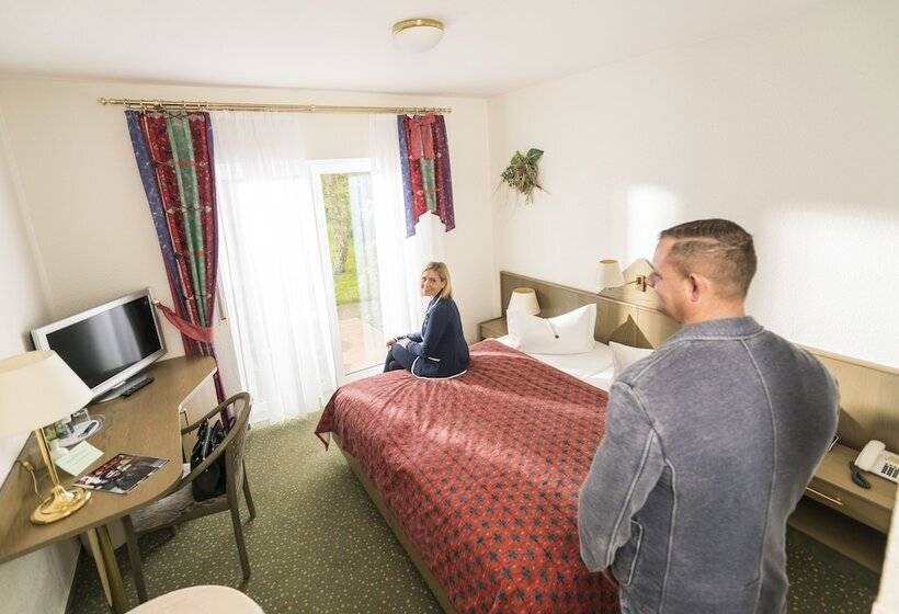 스탠다드 룸, Das Fritz