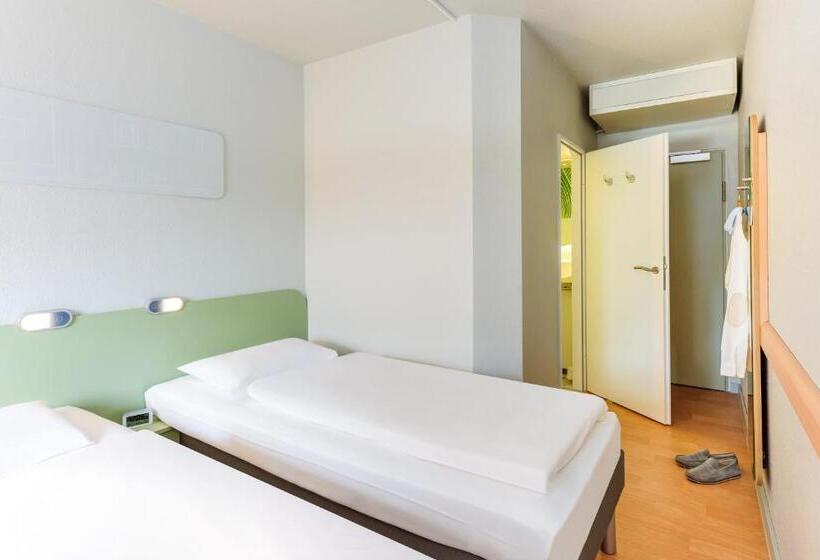 Номер Стандарт Трехместный, Ibis Budget Luebeck City Sued