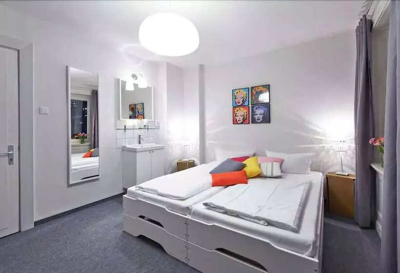 اتاق استاندارد سه تخته با سرویس بهداشتی مشترک, Pyjama Park St Pauli Hotel Und Hostel