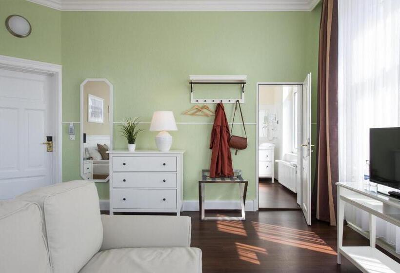 小型套房, Stralsund