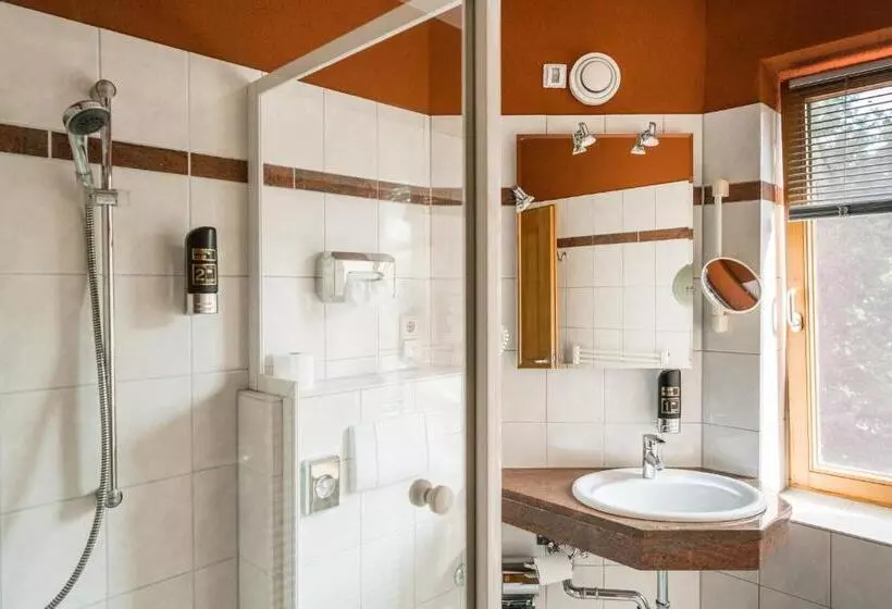 اتاق استاندارد یک نفره, Okotel Hamburg