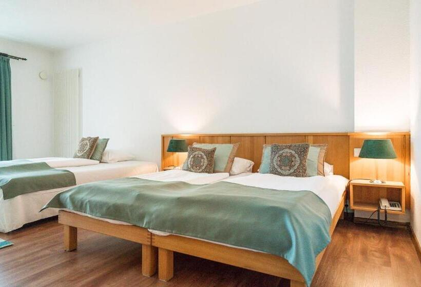 标准三人间, Okotel Hamburg