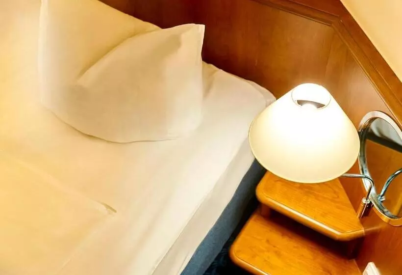 スタンダードシングルルーム, Neptun Hotel Kühlungsborn