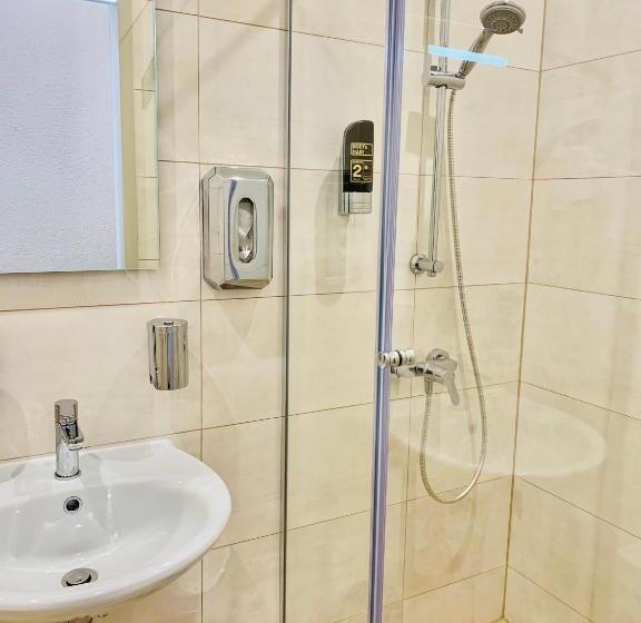 اتاق استاندارد, Motel Blue