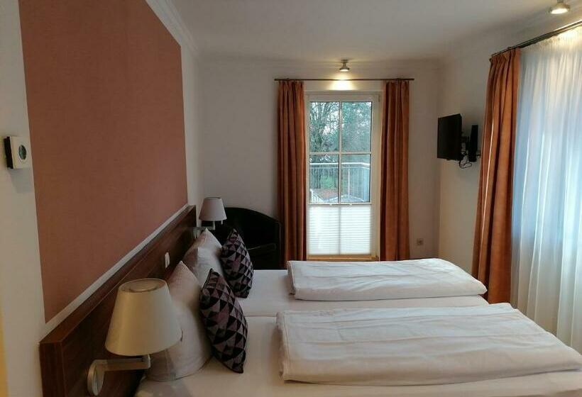 غرفة قياسية مزودة بشرفة مطلة على الحديقة, Villa Passion