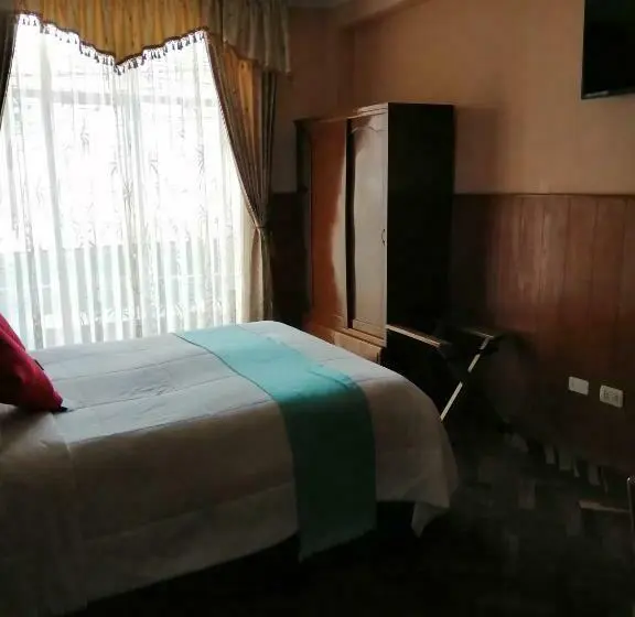 اتاق استاندارد, Huaytusive Inn
