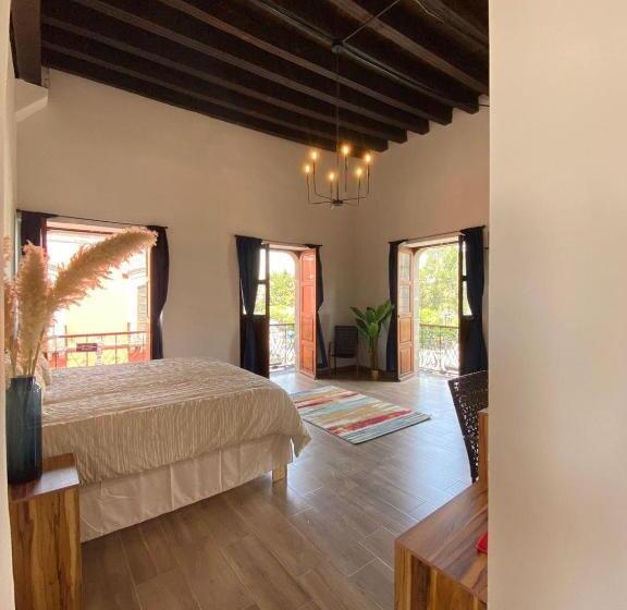 חדר דלוקס עם מרפסת, Palacio De Las Rosas