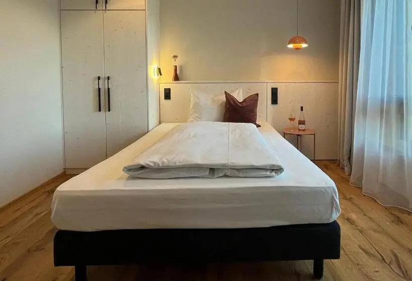Quarto Basic, Weingut Bernard