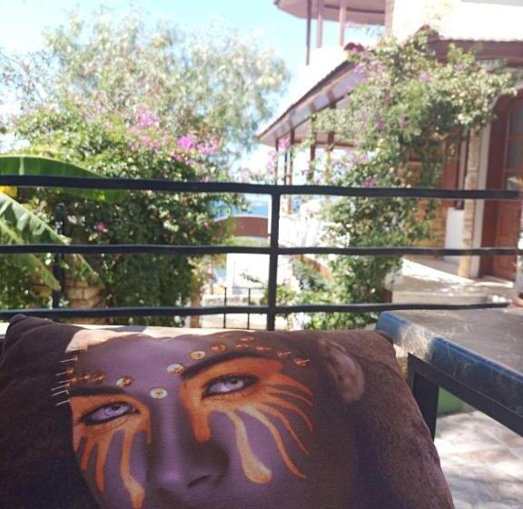 اتاق استاندارد سه نفره, Moon & Sun Otel