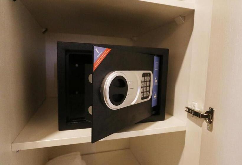 اتاق اکونومی یک تخته, Beirut Hotel 1