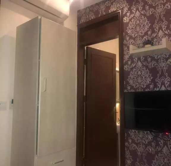 اتاق اکونومی یک تخته, Beirut Hotel 1