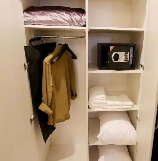 اتاق لوکس, Beirut Hotel 1