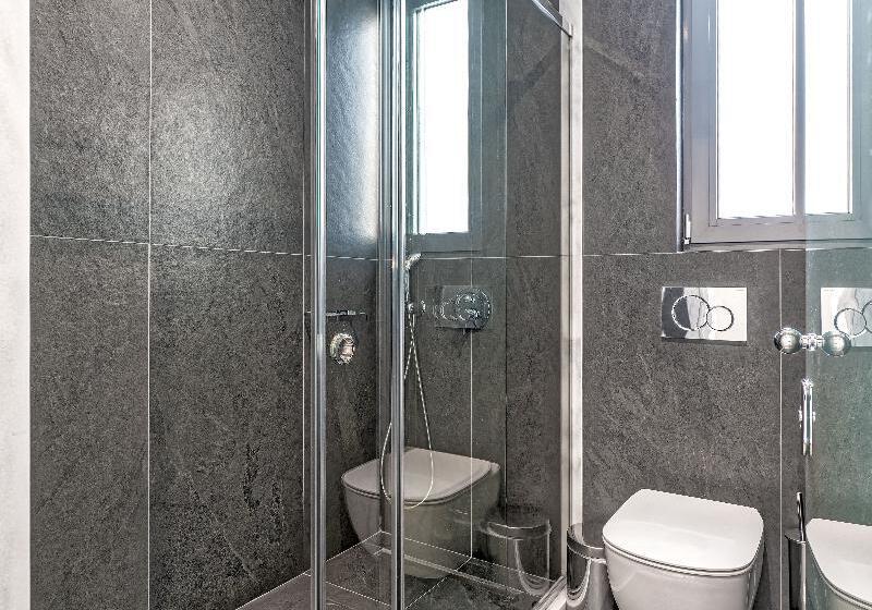 Семейный Номер, Glyfada Riviera