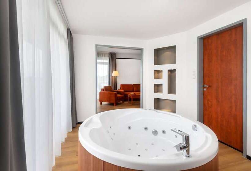 سوئیت پرزیدنت, Hunguest Bük   Ex Répce és Répce Gold