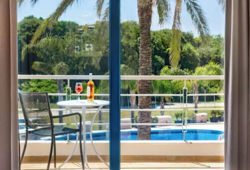 Deluxe Kolmen Hengen Huone Merinäkymä, Ionian Theoxenia