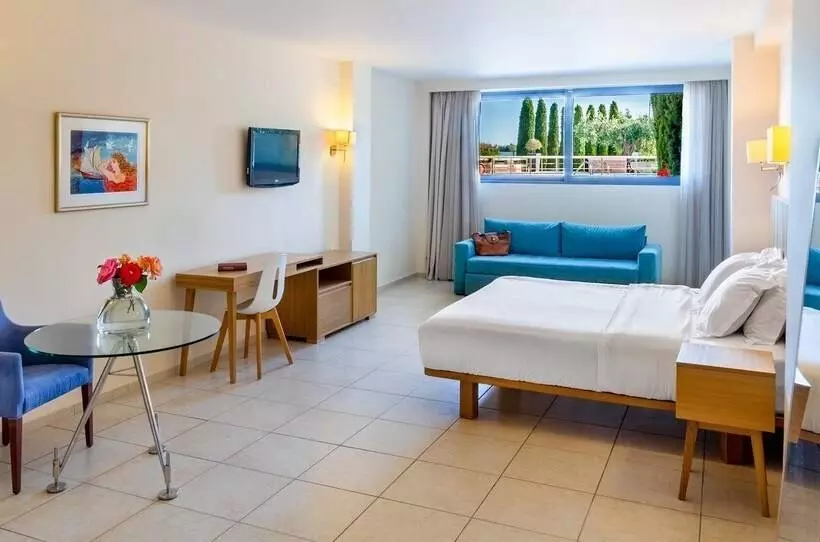 Economy Triple Room, Ionian Theoxenia