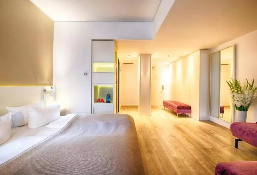 اتاق اجرایی سه نفره, Leonardo Hotel Berlin Mitte