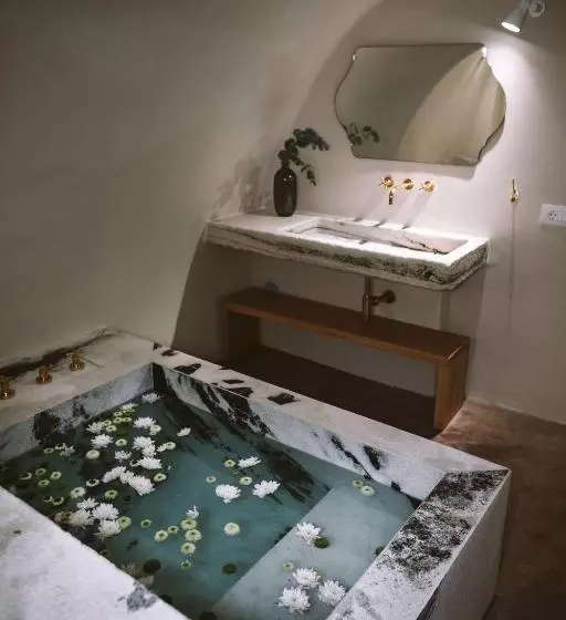 Deluxe Suite Sea View, Spitia Santorini Villa Collection