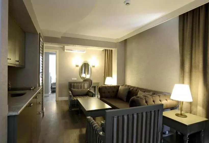 2 Bedroom Suite