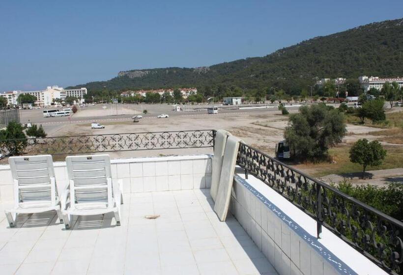 Номер Стандарт, Kara Family Apart