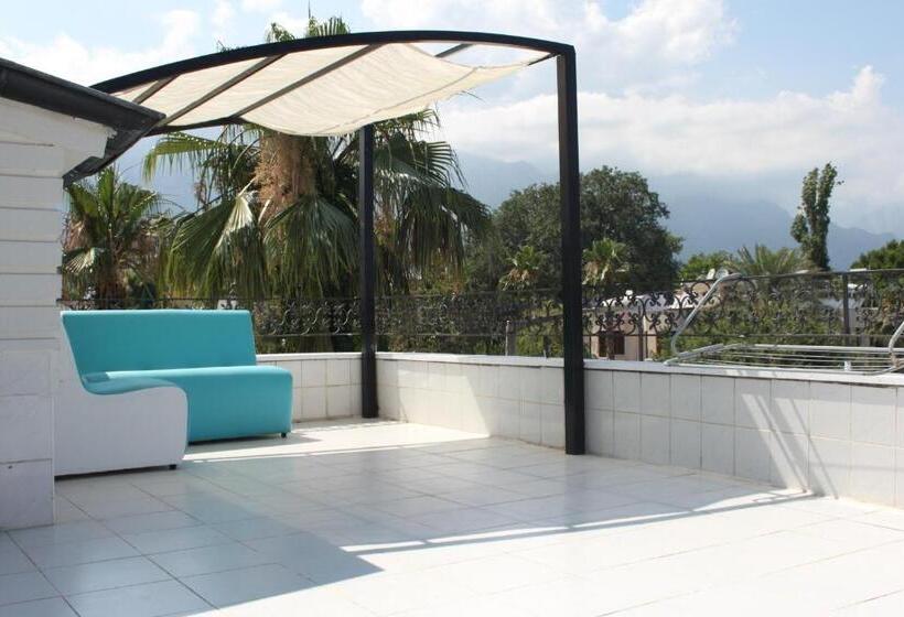 Номер Стандарт, Kara Family Apart