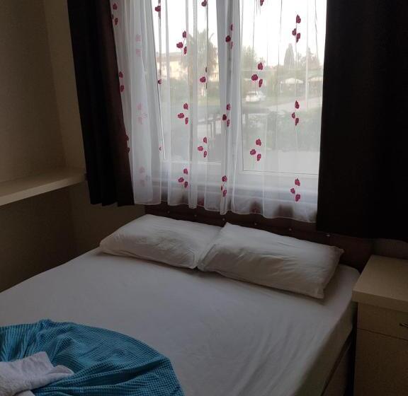 Апартаменты 1 Спальня с Балконом, Kara Family Apart