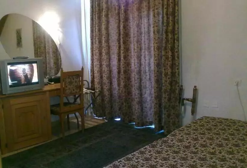 سوییت خانوادگی, Park Hotel Amfora