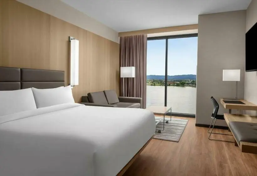 キングサイズベッドのスタンダードルーム, Ac Hotel By Marriott Vancouver Waterfront