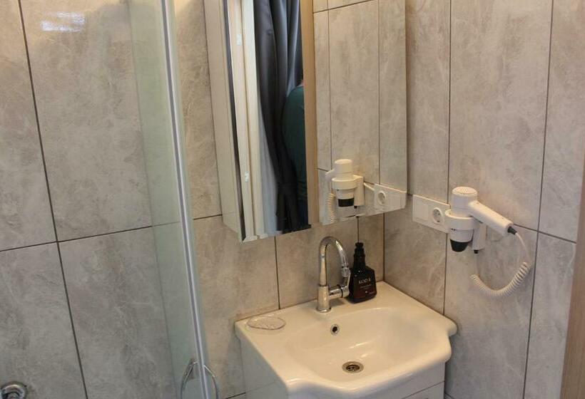 Номер Стандарт Вид на Море с Балконом, Silver Continent Hostel