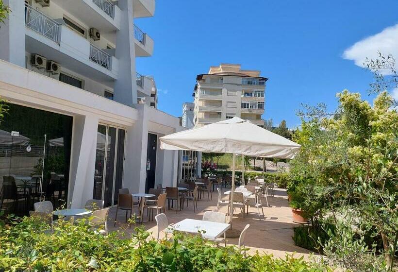 חדר דלוקס, Nacional Durres