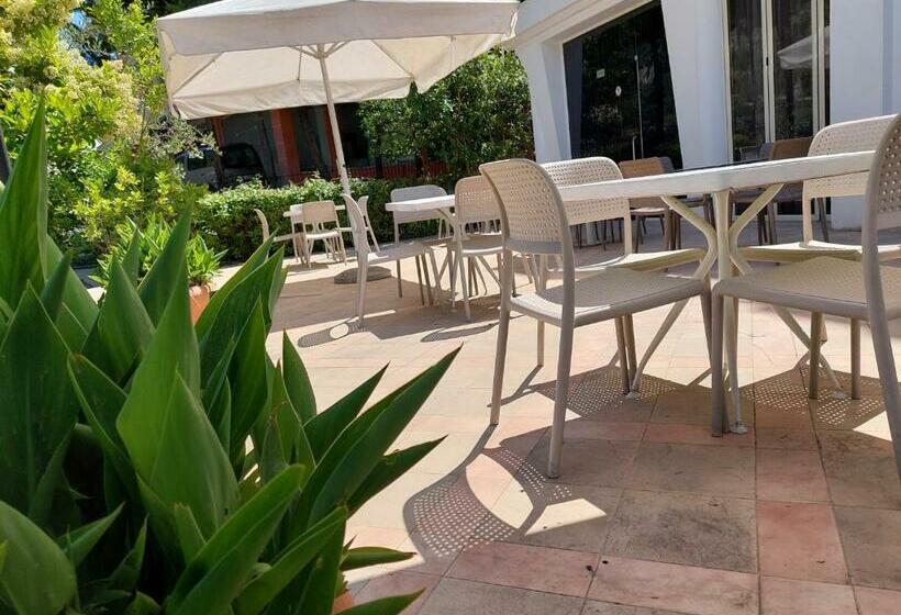 חדר דלוקס, Nacional Durres