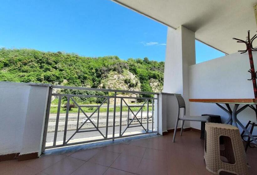 חדר דלוקס, Nacional Durres