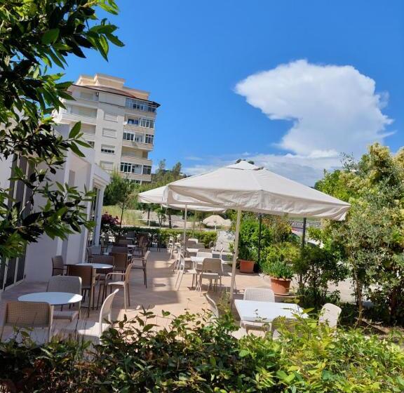 חדר דלוקס, Nacional Durres