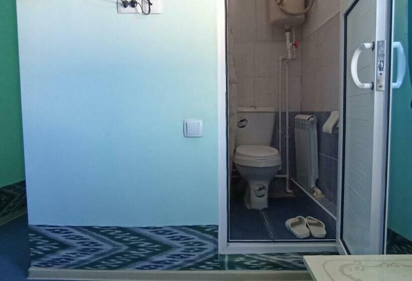 חדר דלוקס, Nastarin