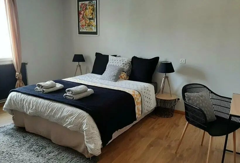 اتاق استاندارد, Chambre Double Dans Maison Chaleureuse Et Familiale