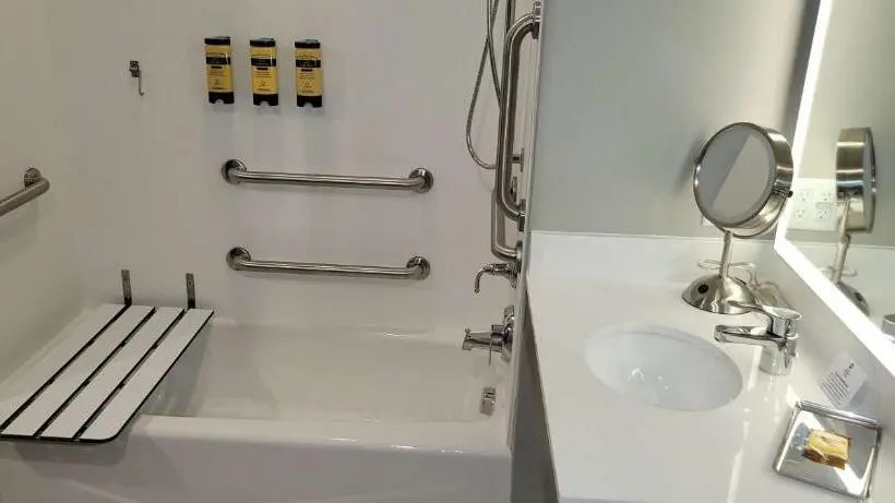 身障者適用スタンダードルーム, Best Western Plus Grand Rapids Mn